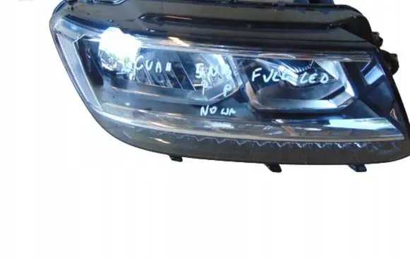 Volkswagen Tiguan Headlight/headlamp 5NB941774D