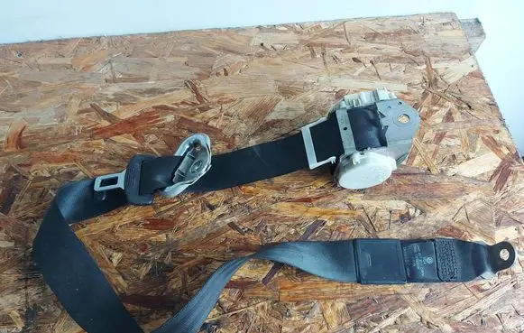 Volkswagen Caddy Rear seatbelt 2K0857811