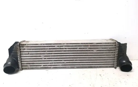 BMW 5 F10 F11 Intercooler radiator R7368003