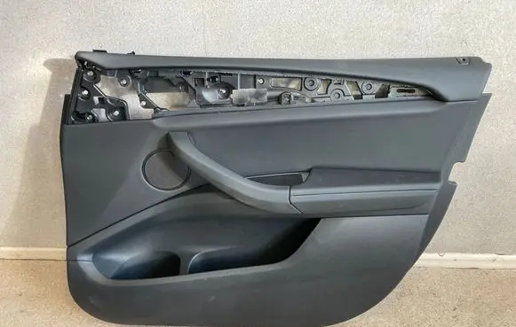BMW X3 G01 Front door card panel trim 