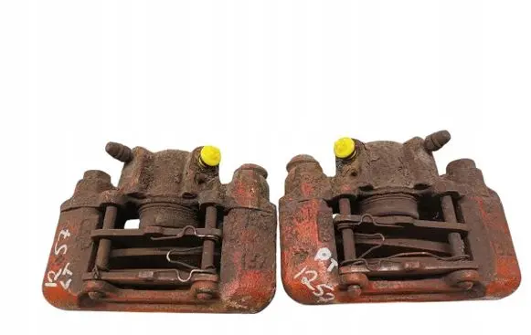 Toyota RAV 4 (XA20) Front brake caliper 