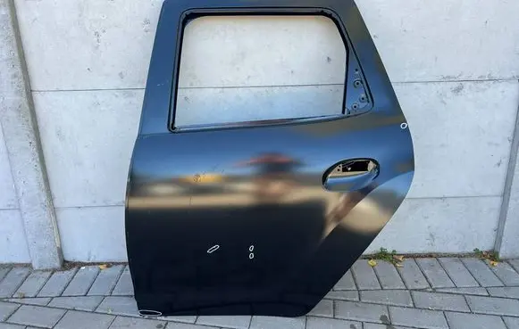 Dacia Duster II Rear door