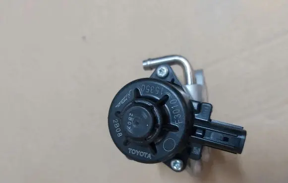 Toyota Yaris XP210 EGR thermostat F3010-15350