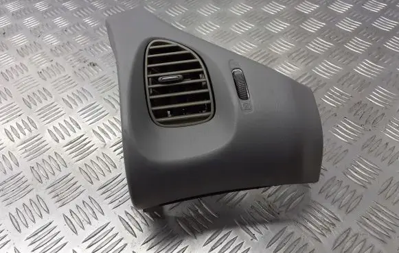 Nissan Almera Tino Dashboard side air vent grill/cover trim 68761-BU200