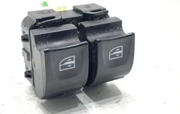 Renault Clio IV Electric window control switch 254116044R