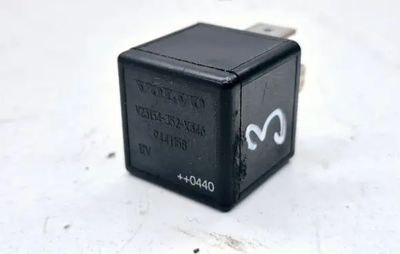 Volvo V70 Other relay 944115