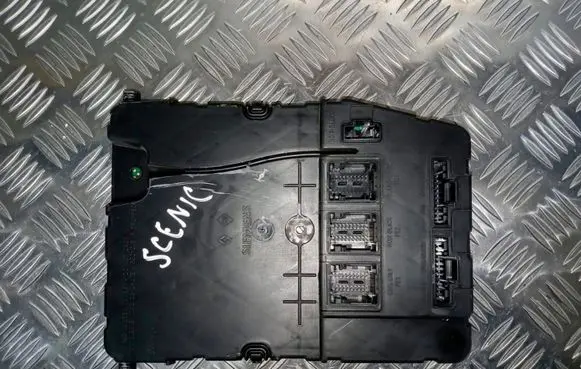 Renault Scenic II - Grand scenic II Comfort/convenience module 8200309691 S118400320