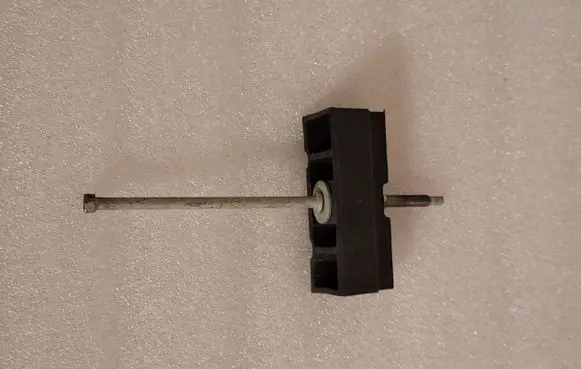 Ford Mustang VI Battery bracket F75B10747AA