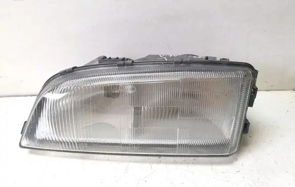 Volvo S70 V70 V70 XC Headlight/headlamp 9169525