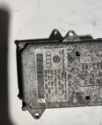 Audi A6 S6 C6 4F Headlight ballast module Xenon 5df00870410 74284600