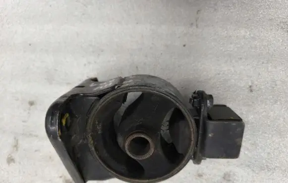 KIA Sorento Gearbox mounting bracket
