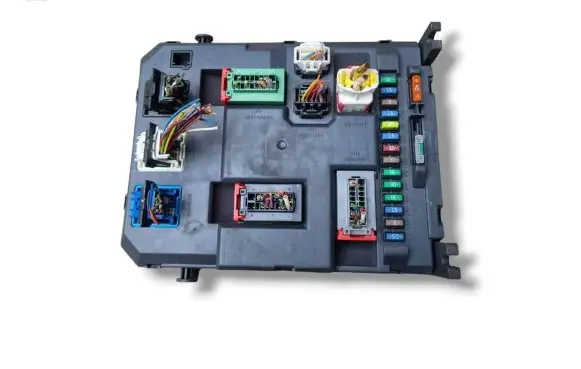 Peugeot 207 Comfort/convenience module 9674021080