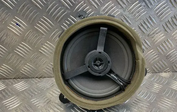 Volvo XC90 Rear door speaker 8633664