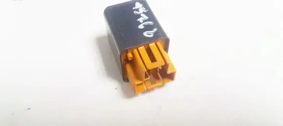 Mitsubishi Carisma Other relay 03z6d6