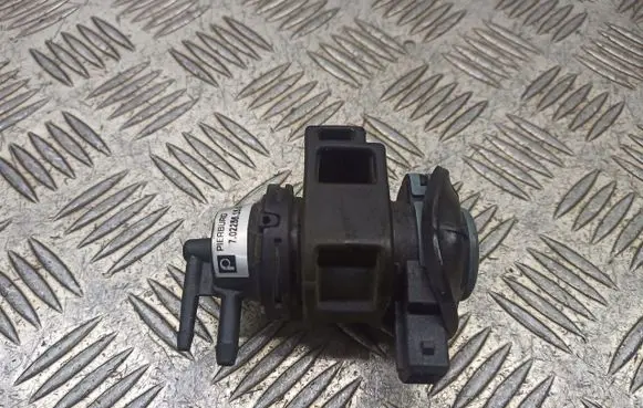 Renault Clio III Valve vacuum 7002256150