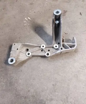 Seat Altea Front lower control arm/wishbone 1K0199295F