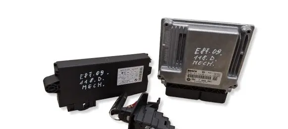 BMW 1 E81 E87 Engine control unit/module 7809001