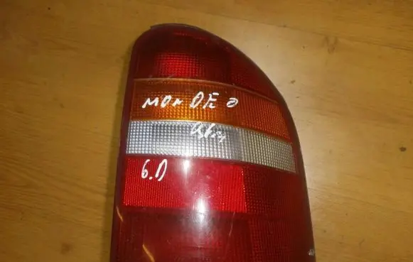 Ford Mondeo MK I Rear/tail lights 93bg13n004
