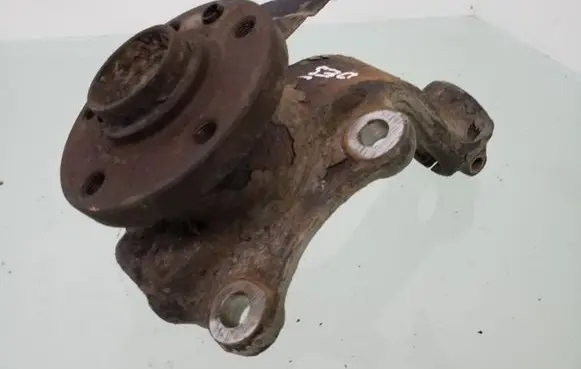 Seat Alhambra (Mk1) Front wheel hub spindle knuckle