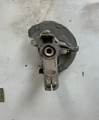 Volvo V60 Front wheel hub
