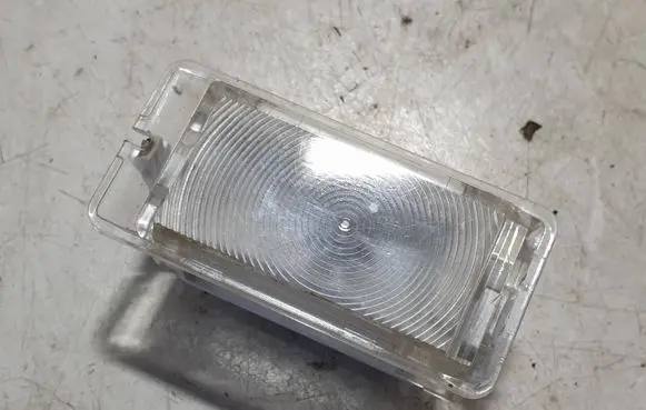 Renault Captur Boot/trunk interior light 3737 8200418556