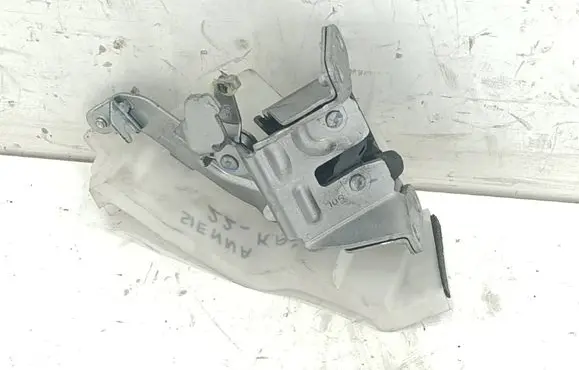 Toyota Sienna XL40 IV Sliding door lock
