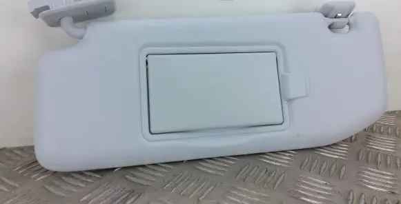 Peugeot 208 Sun visor