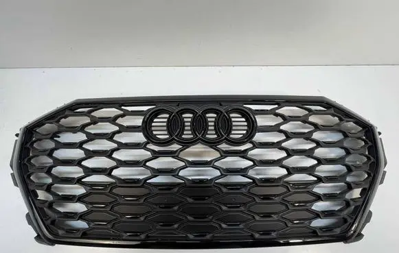Audi Q3 F3 Front bumper upper radiator grill 83F853651B 831853651C 83F853651