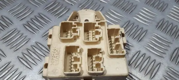 Toyota Picnic Fuse box set
