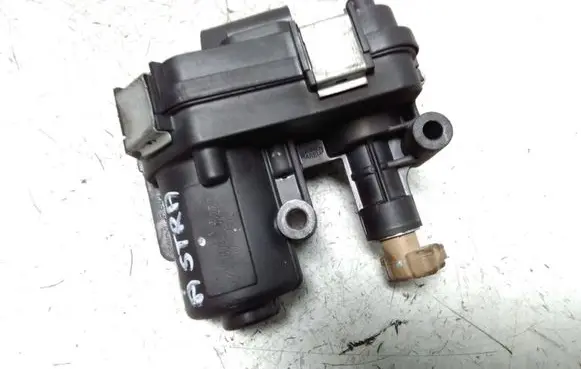 Opel Astra J Intake manifold valve actuator/motor 8680TRAAP