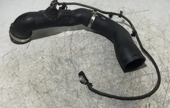 Toyota Auris E180 Intercooler hose/pipe 173620R030 120828
