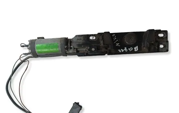 BMW 7 E38 Tailgate/trunk/boot lift motor 8352202