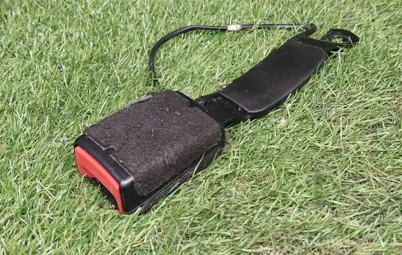 Audi A1 Front seatbelt buckle 8X0857755B