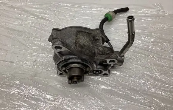 Mazda CX-3 Fuel injection high pressure pump S55018G00
