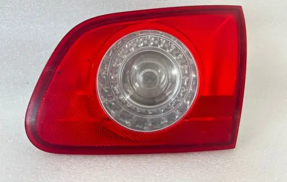 Volkswagen PASSAT B6 Tailgate rear/tail lights 3C9945094