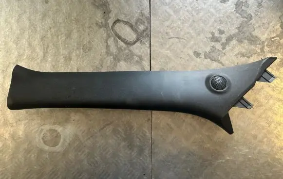 Nissan Juke I F15 (A) pillar trim 769121KB0A