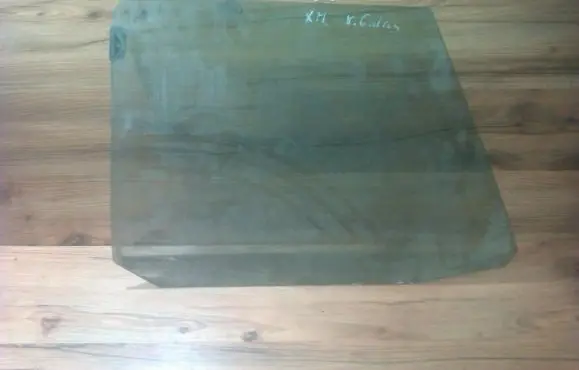 Citroen XM Rear door window glass 