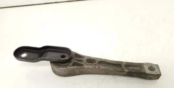 Volkswagen PASSAT B6 Engine mount bracket 3C0199855A