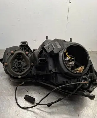 Mercedes-Benz E W211 Headlight/headlamp 15435901 084401126L