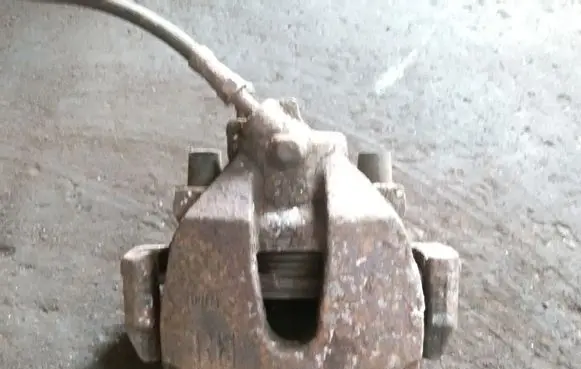 Ford Focus C-MAX Front brake caliper