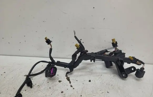 Audi A4 S4 B8 8K Fuel injector wires 06H971627