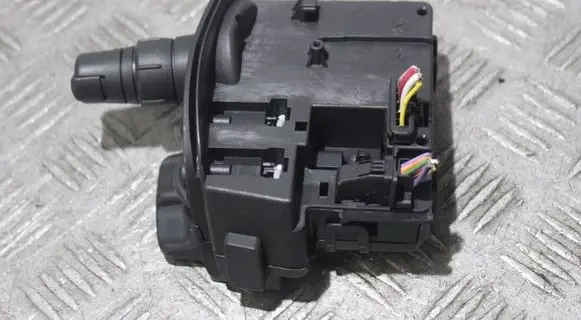 Renault Clio III Light switch 88103009088
