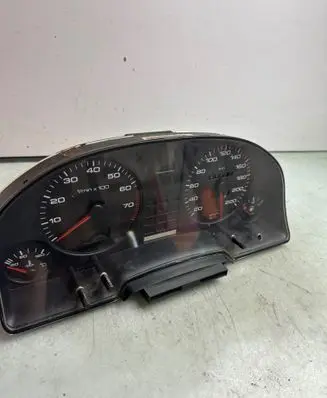 Audi 80 90 S2 B4 Speedometer (instrument cluster) 88311196 8A0919033E