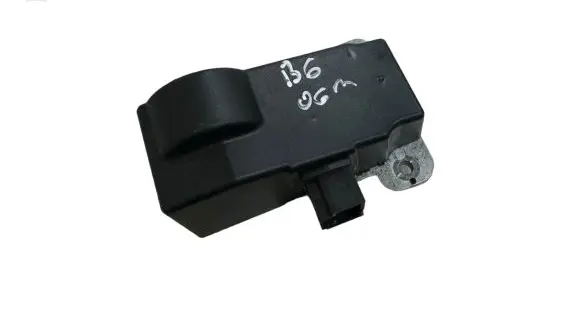 Volkswagen PASSAT B6 Steering wheel lock 216002011
