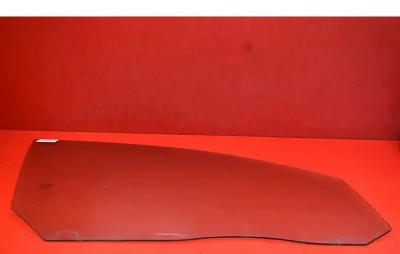 Volvo V70 Front door window glass four-door