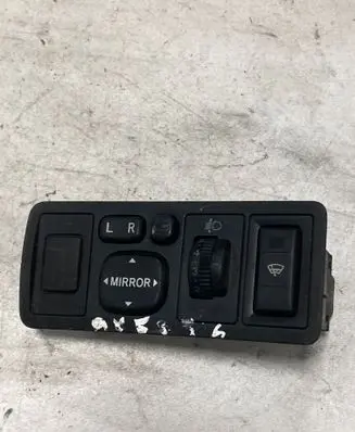 Toyota Land Cruiser (J120) Wing mirror switch 183575