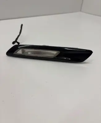 BMW 5 F10 F11 Front fender indicator light 01038702 01038704