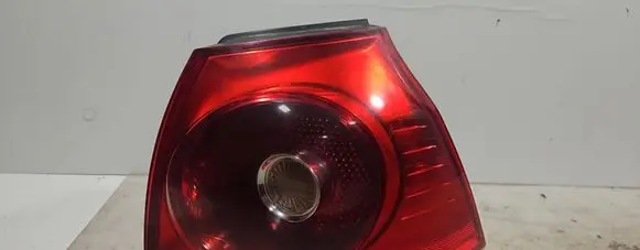 Volkswagen Golf V Rear/tail lights 1K6945096AC 89398376