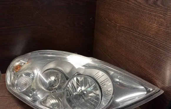 Renault Master III Headlight/headlamp 17064602 17064604