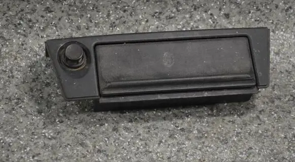 BMW 5 E34 Ashtray (front) 51161911697